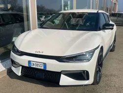 Bianco Usata 2023 Kia EV6 4 SUV | 49.500 € (Molto cara)