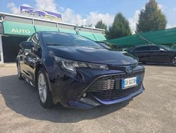 Blu/azzurro Usata 2022 Toyota Corolla Style Tre volumi | 18.400 € (Ottimo prezzo)