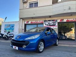 Blu/azzurro Usata 2007 Peugeot 207 Tre volumi | 3490 € (Cara)
