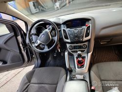 Grigio Usata 2012 Ford Focus Station wagon | 4300 € (Cara)