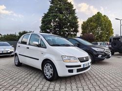 Bianco Usata 2005 Fiat Idea Active Monovolume | 3900 € (Buon prezzo)