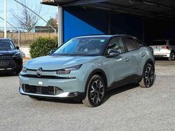 Grigio Nuova 2025 Citroën e-C4 Tre volumi | 31.900 € (Molto cara)