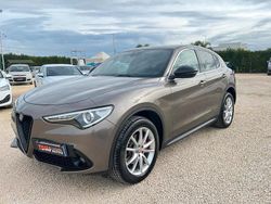 Grigio Usata 2017 Alfa Romeo Stelvio Super SUV | 19.790 € (Buon prezzo)