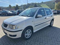 Bianco Usata 2000 VW Polo Comfortline Tre volumi | 2500 € (Buon prezzo)