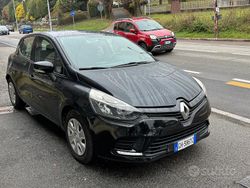 Usata 2017 Renault Clio IV Tre volumi | 6500 €