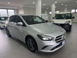 Argento Usata 2019 Mercedes B180 Monovolume | 15.900 € (Buon prezzo)