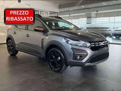 Grigio Nuova 2025 Dacia Sandero Extreme Tre volumi | 18.250 € (Buon prezzo)