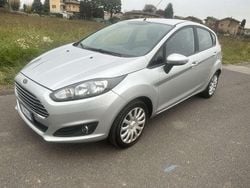 Argento Usata 2016 Ford Fiesta Tre volumi | 4700 € (Ottimo prezzo)