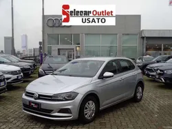 Argento Usata 2018 VW Polo Trendline Tre volumi | 13.900 € (Cara)