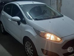 Bianco Usata 2017 Ford Fiesta Due volumi | 7800 € (Buon prezzo)