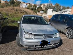 Grigio Usata 2001 VW Golf GTI Tre volumi | 1000 €