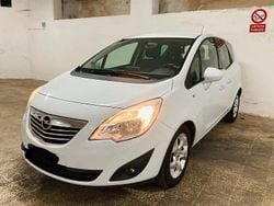 Bianco Usata 2010 Opel Meriva Monovolume | 4800 € (Buon prezzo)