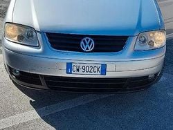 Usata 2006 VW Touran Monovolume | 2000 € (Super prezzo)