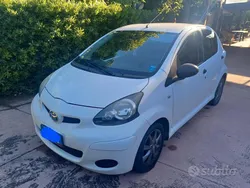 Usata 2011 Toyota Aygo Due volumi | 4400 € (Buon prezzo)