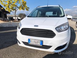 Bianco Usata 2017 Ford Tourneo Courier Monovolume | 7900 € (Cara)