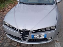 Grigio Usata 2009 Alfa Romeo 159 Progression Tre volumi | 3800 € (Buon prezzo)