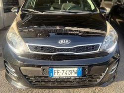 Nero Usata 2017 Kia Rio Tre volumi | 5999 € (Ottimo prezzo)