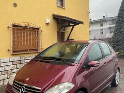 Rosso Usata 2005 Mercedes A200 Tre volumi | 1600 € (Buon prezzo)