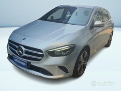 Grigio Usata 2019 Mercedes B180 Monovolume | 19.200 €