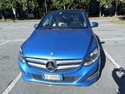Blu Usata 2016 Mercedes B200 Business Monovolume | 12.500 € (Buon prezzo)