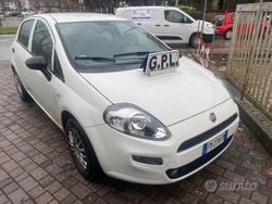 Bianco Usata 2017 Fiat Punto Street Tre volumi | 5499 € (Ottimo prezzo)