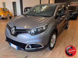 Grigio Usata 2015 Renault Captur SUV | 11.499 € (Cara)