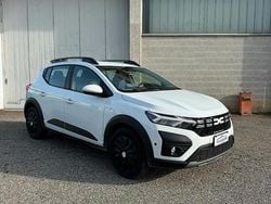 Bianco Usata 2024 Dacia Sandero Stepway Tre volumi | 15.990 € (Buon prezzo)