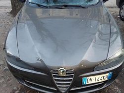 Grigio Usata 2006 Alfa Romeo 147 Due volumi | 1700 €