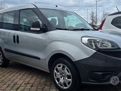Grigio Usata 2015 Fiat Doblò Monovolume | 10.990 € (Buon prezzo)