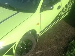 Verde Usata 1998 Mazda 323F Tre volumi | 450 €