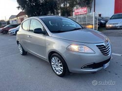 Grigio Usata 2011 Lancia Ypsilon S Due volumi | 5800 € (Buon prezzo)