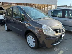 Grigio Usata 2006 Renault Modus Monovolume | 1750 € (Buon prezzo)