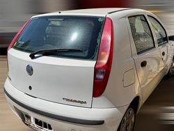 Bianco Usata 2005 Fiat Punto Due volumi | 2000 €