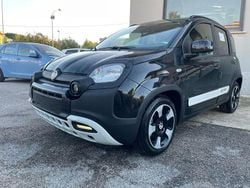Nero Nuova 2025 Fiat Panda Cross Cross Due volumi | 13.550 € (Buon prezzo)