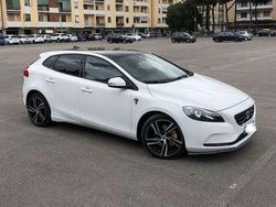 Usata 2016 Volvo V40 Business Edition Station wagon | 10.499 € (Buon prezzo)