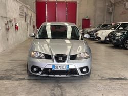Grigio Usata 2007 Seat Ibiza Reference Tre volumi | 1500 € (Ottimo prezzo)