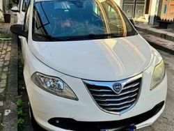 Bianco Usata 2016 Lancia Ypsilon Silver Due volumi | 5150 € (Super prezzo)