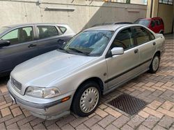 Grigio Usata 1999 Volvo S40 Tre volumi | 2100 €