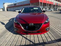 Rosso Usata 2016 Mazda 3 Due volumi | 15.000 € (Molto cara)