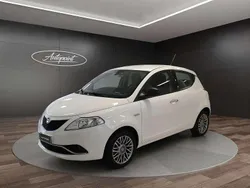 Bianco Usata 2017 Lancia Ypsilon Gold Due volumi | 9490 € (Buon prezzo)
