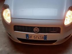 Usata 2007 Fiat Grande Punto Dynamic Due volumi | 3000 € (Buon prezzo)