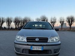 Grigio Usata 2006 Fiat Punto Classica Tre volumi | 2600 € (Buon prezzo)