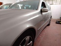 Grigio Usata 2003 Mercedes E320 Avantgarde Station wagon | 2900 € (Ottimo prezzo)