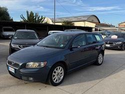 Grigio Usata 2006 Volvo V50 Momentum Station wagon | 2500 € (Buon prezzo)