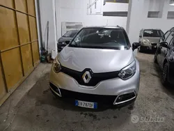 Usata 2015 Renault Captur SUV | 7500 € (Cara)