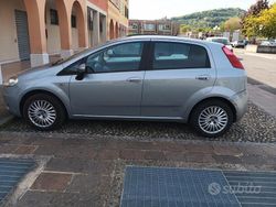Grigio Usata 2007 Fiat Grande Punto Due volumi | 2300 € (Buon prezzo)