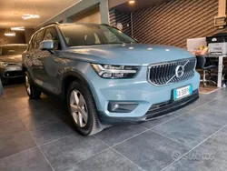 Grigio Usata 2020 Volvo XC40 Business Edition SUV | 17.990 € (Buon prezzo)