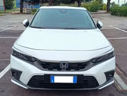 Bianco Usata 2023 Honda Civic Advance Tre volumi | 33.900 € (Buon prezzo)