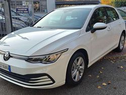 Bianco Usata 2021 VW Golf VIII Style Tre volumi | 19.700 € (Ottimo prezzo)