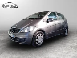 Grigio Usata 2011 Mercedes A160 Style Tre volumi | 6500 € (Molto cara)